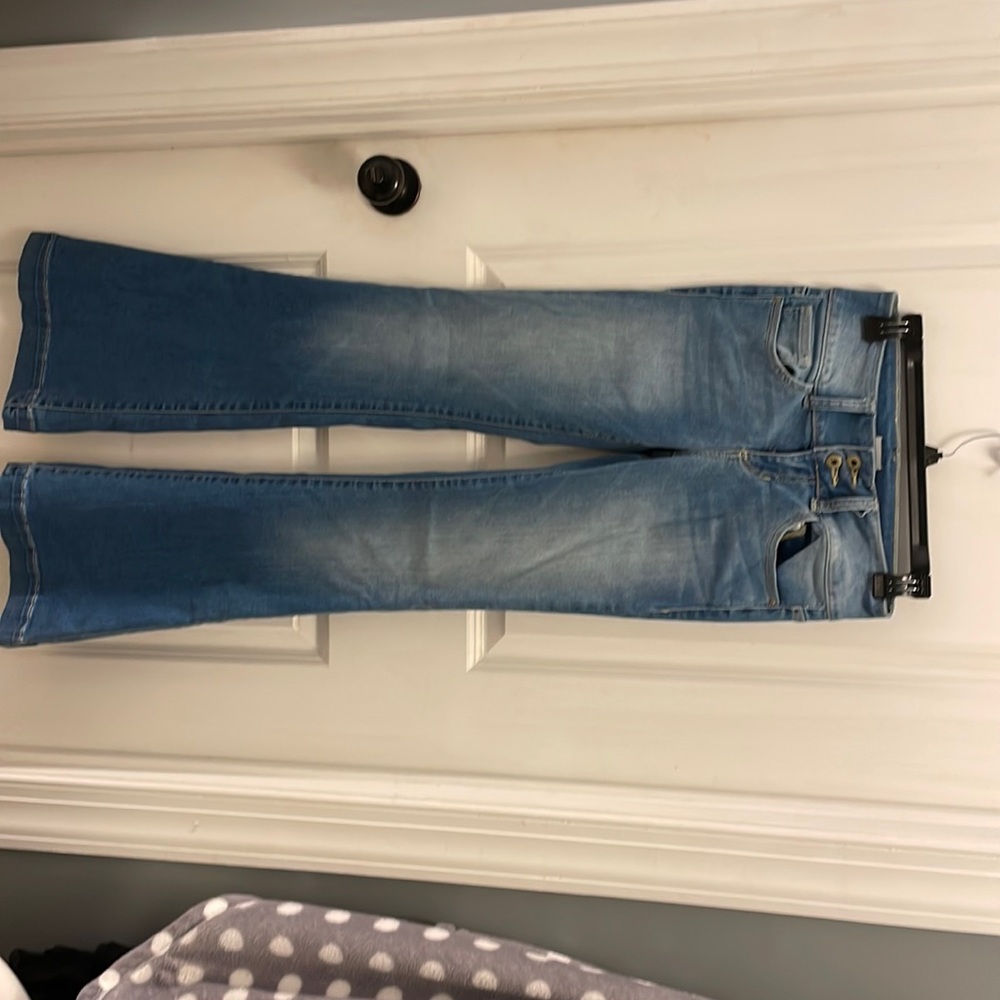 Size 3 Sneak Peak flares. Excellent condition